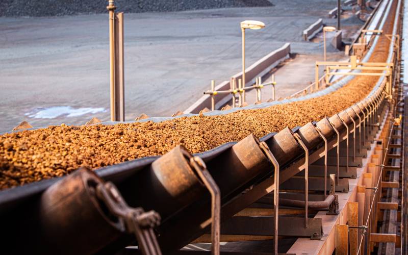 An overland conveyor moves aggregate at a mine.